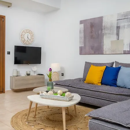 Calma Apartahotel 3*